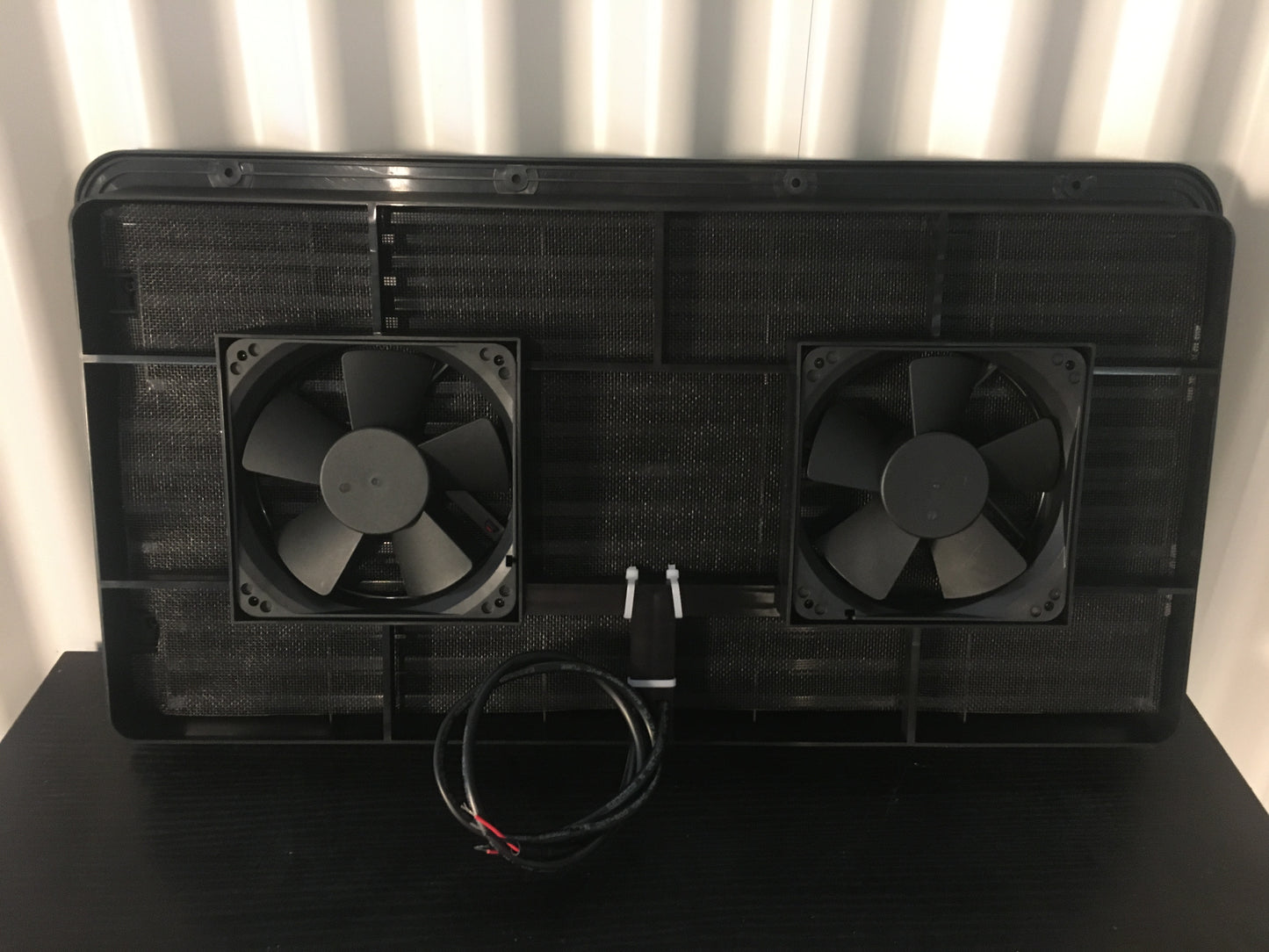 12V fridge vent for caravans | FV3000 (built in fans) | White or Black